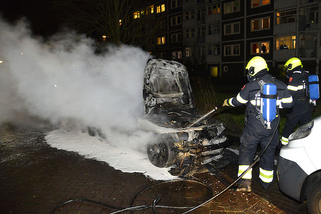 2016/222/20161209-22u39 GB 013 Autobrand Overhaal Amsterdam.jpg